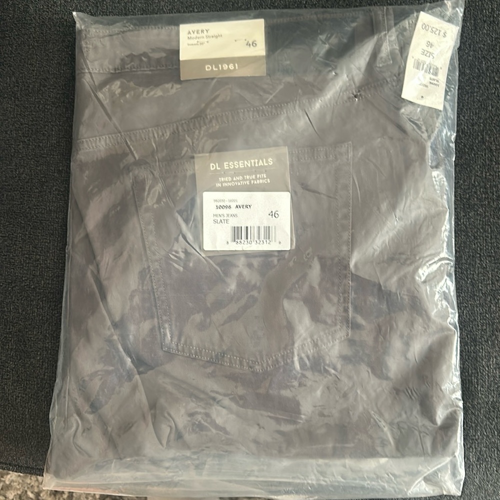 Avery DL Essentials DL1961
*New*